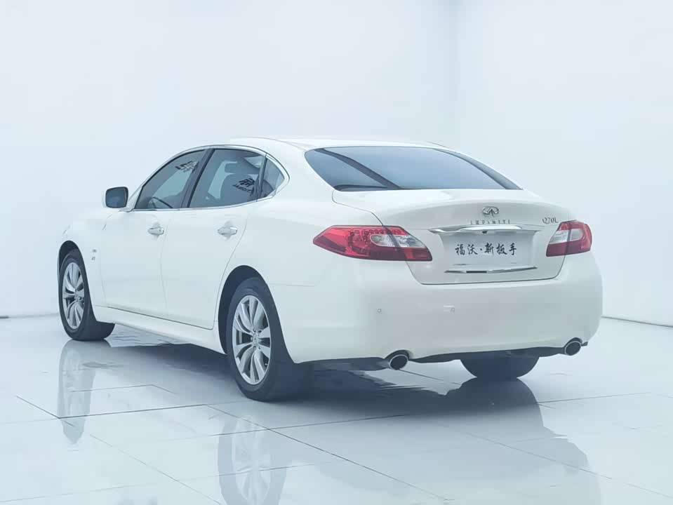 Infiniti Q70 Infiniti Q70