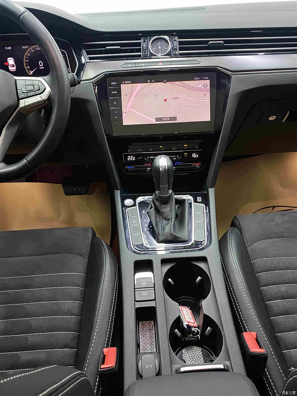 Volkswagen Magotan, 2022 15