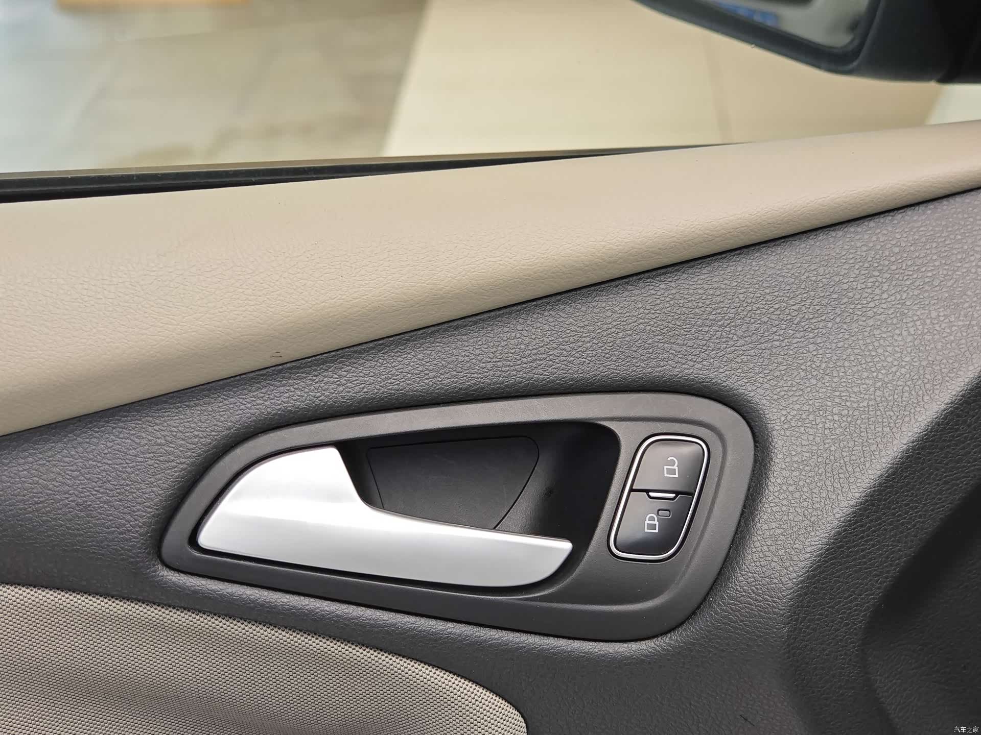 Ford Focus, 2016 8