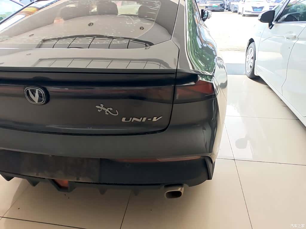 Changan UNI-V, 2022 8