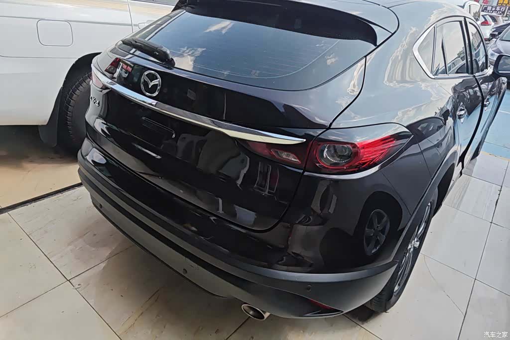 Mazda CX-4, 2021 3