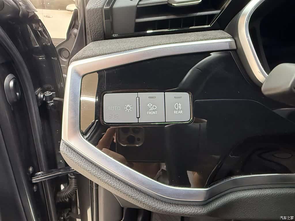 Audi Q3, 2023 9