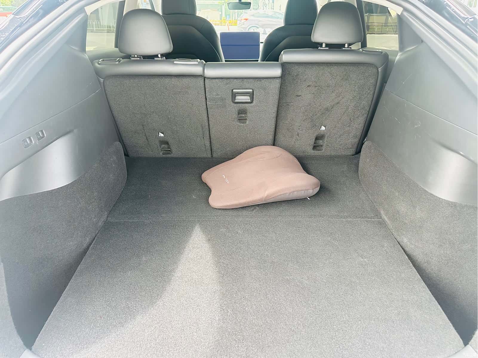 Tesla Model Y, 2022 10