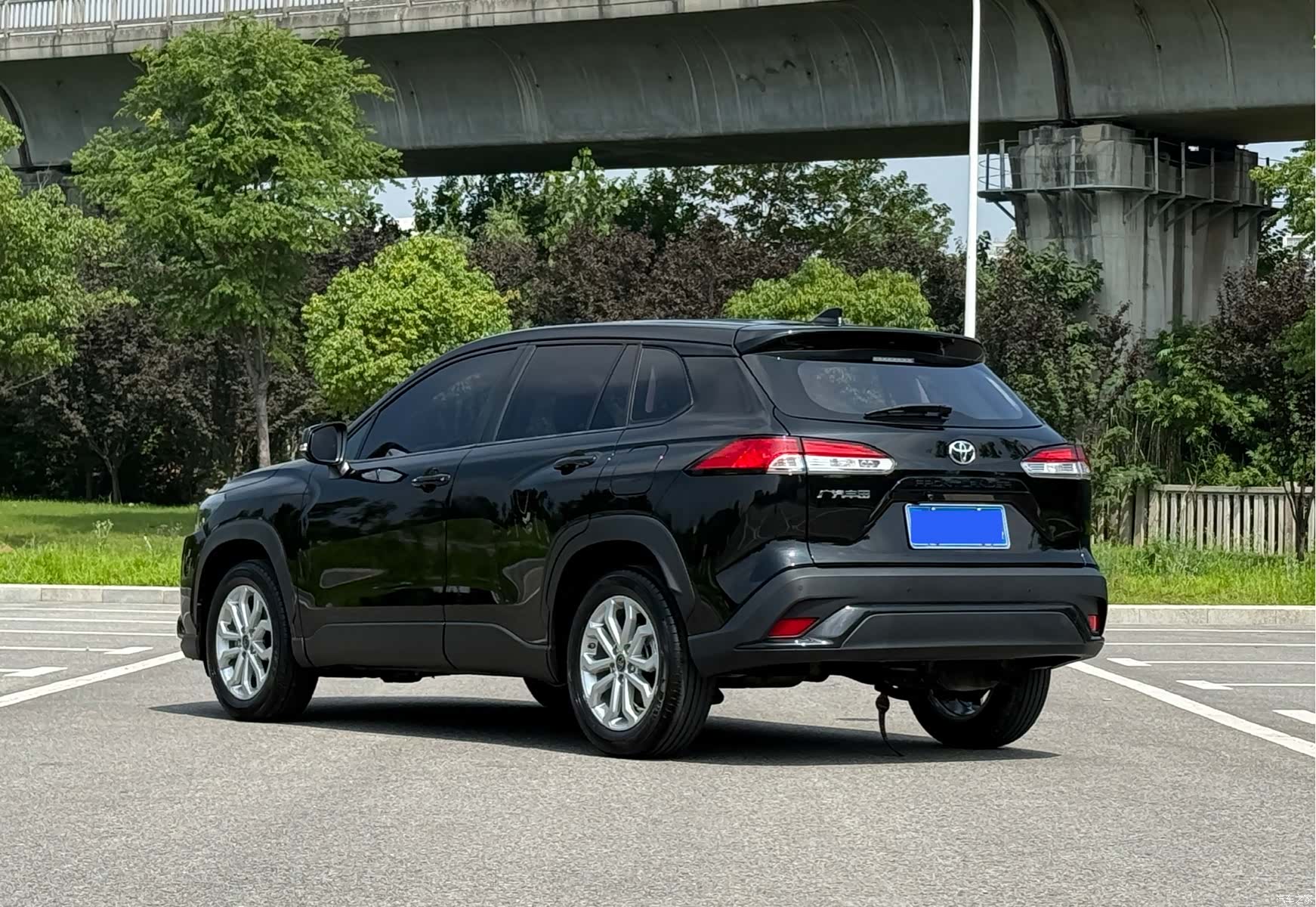 Toyota Frontlander, 2023 4
