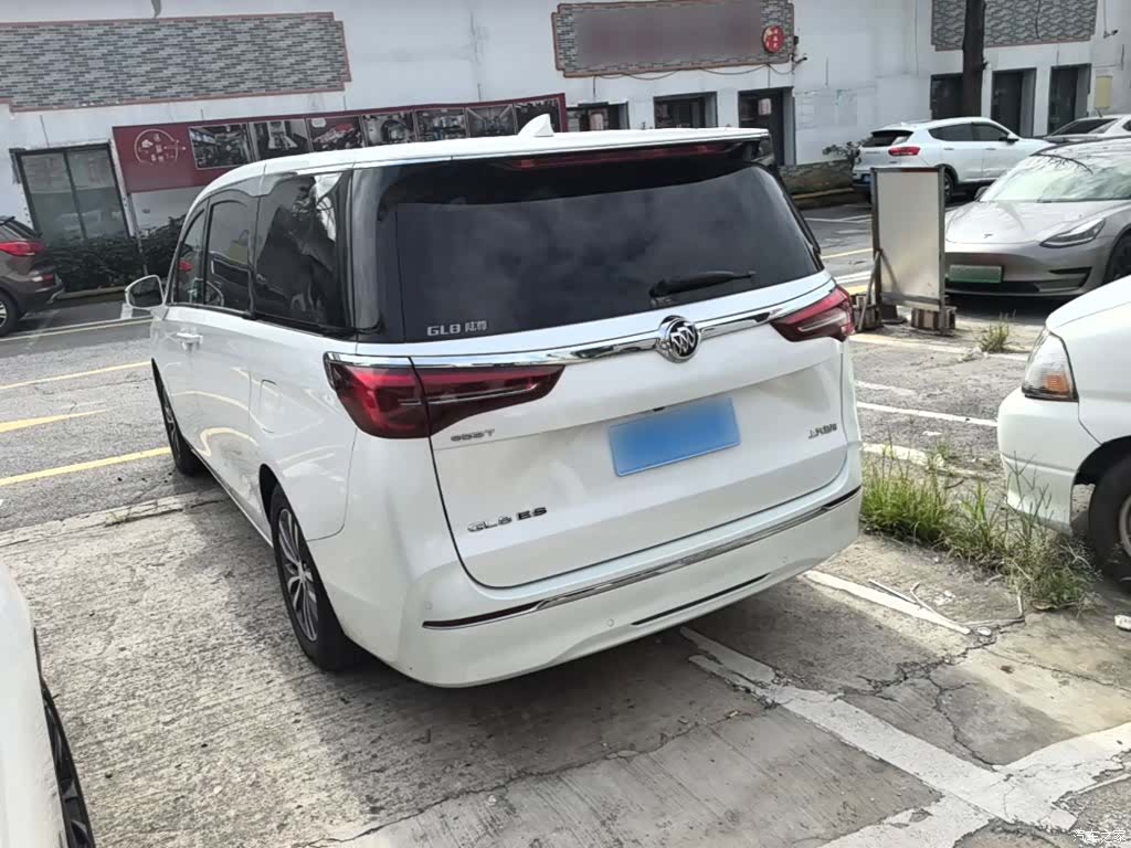 Buick GL8, 2021 все фото