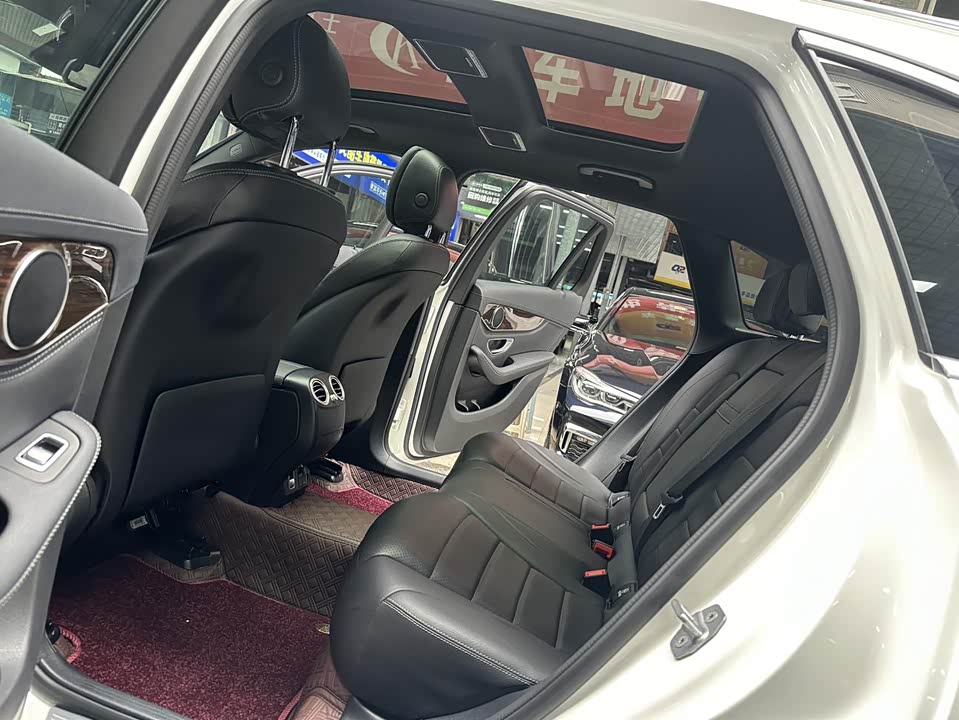 Mercedes-Benz GLC Mercedes-Benz GLC