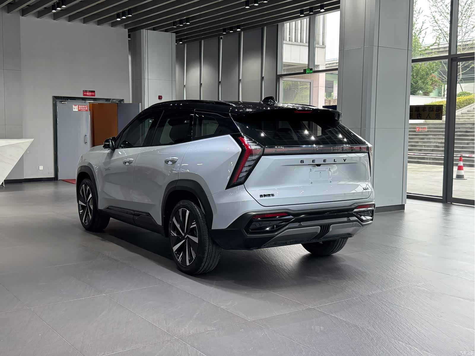 Geely Boyue, 2024 6