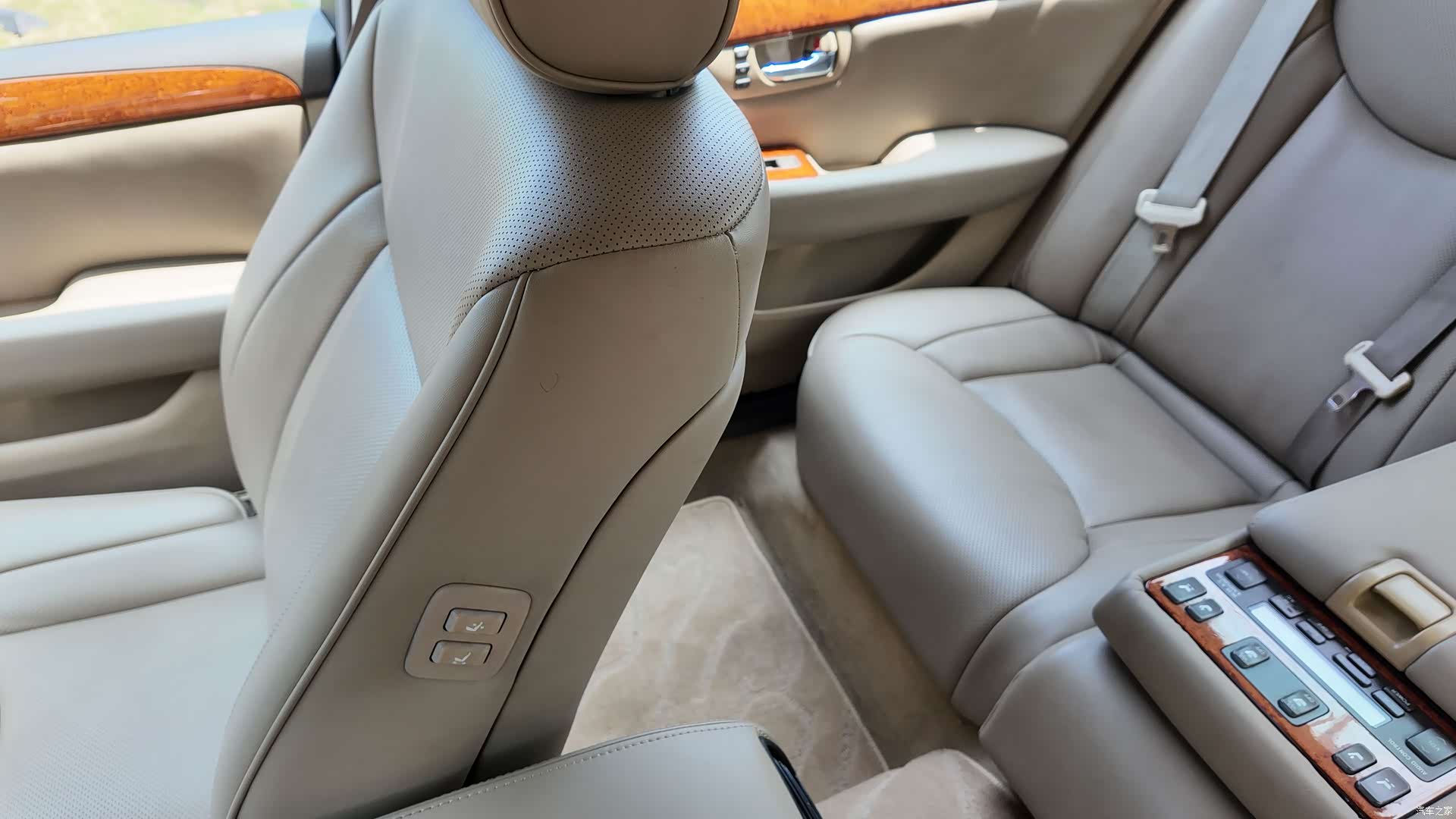 Lexus LS, 2005 42