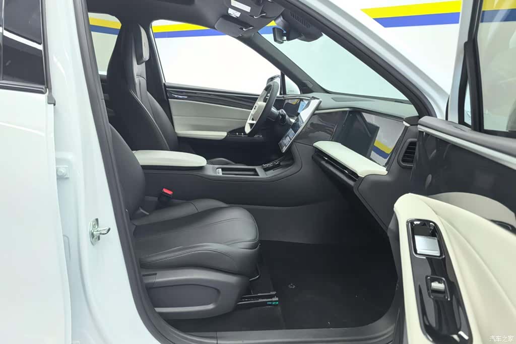 Geely Galaxy L7, 2024 8
