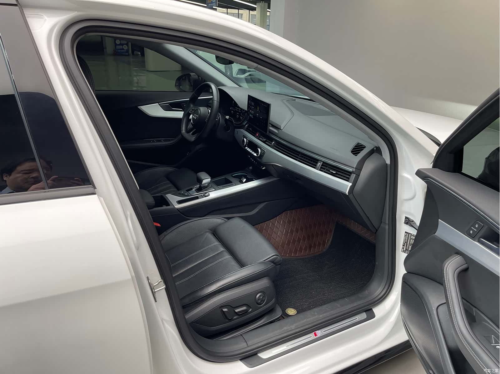 Audi A4L, 2023 14