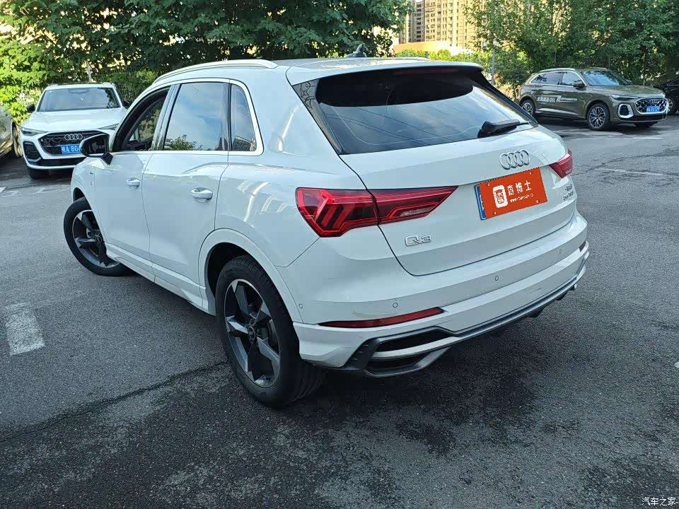Audi Q3, 2022 3