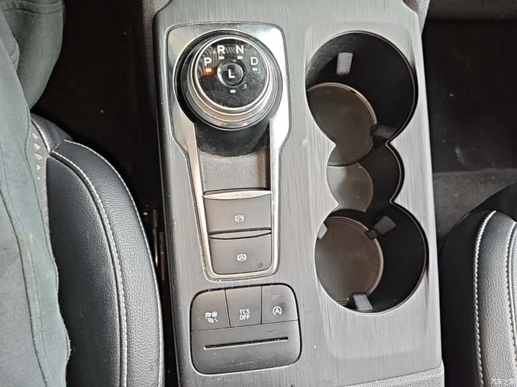Ford Focus, 2019 14