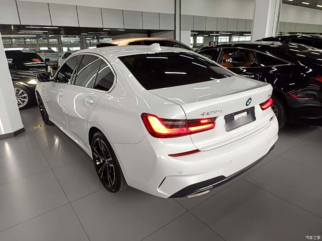 BMW 3 Series, 2022 전체 사진