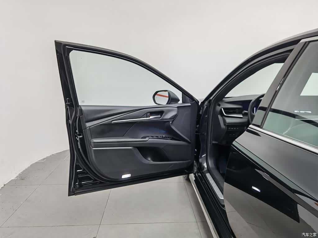 Toyota Camry, 2024 8