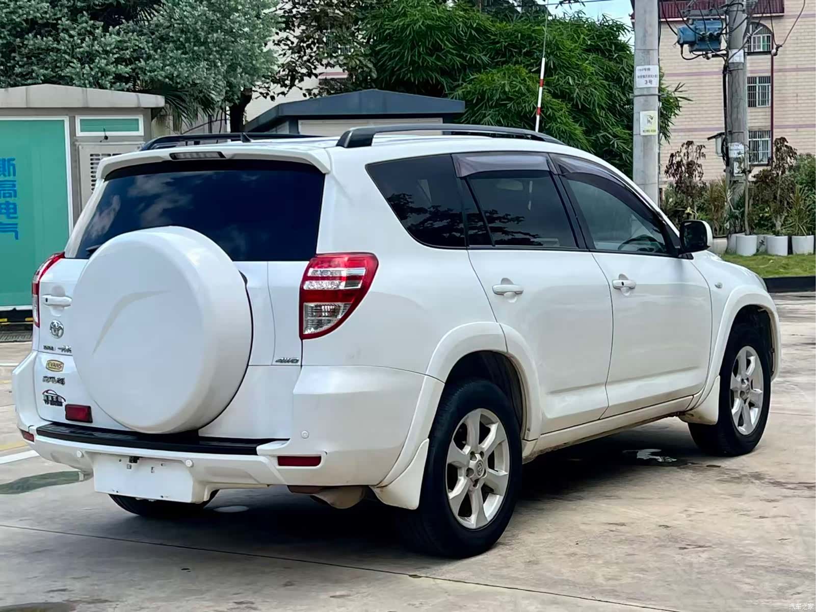 Toyota RAV4, 2011 12