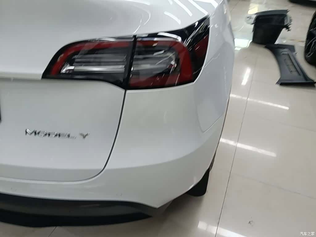Tesla Model Y, 2021 8