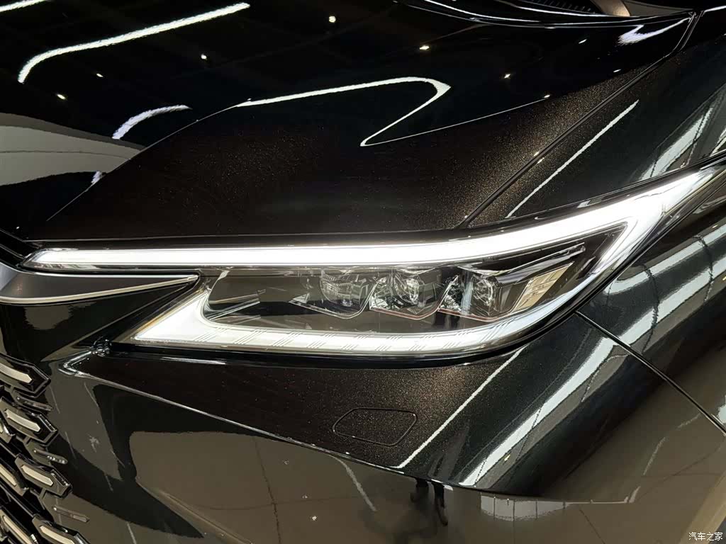 Lexus LM, 2026 20