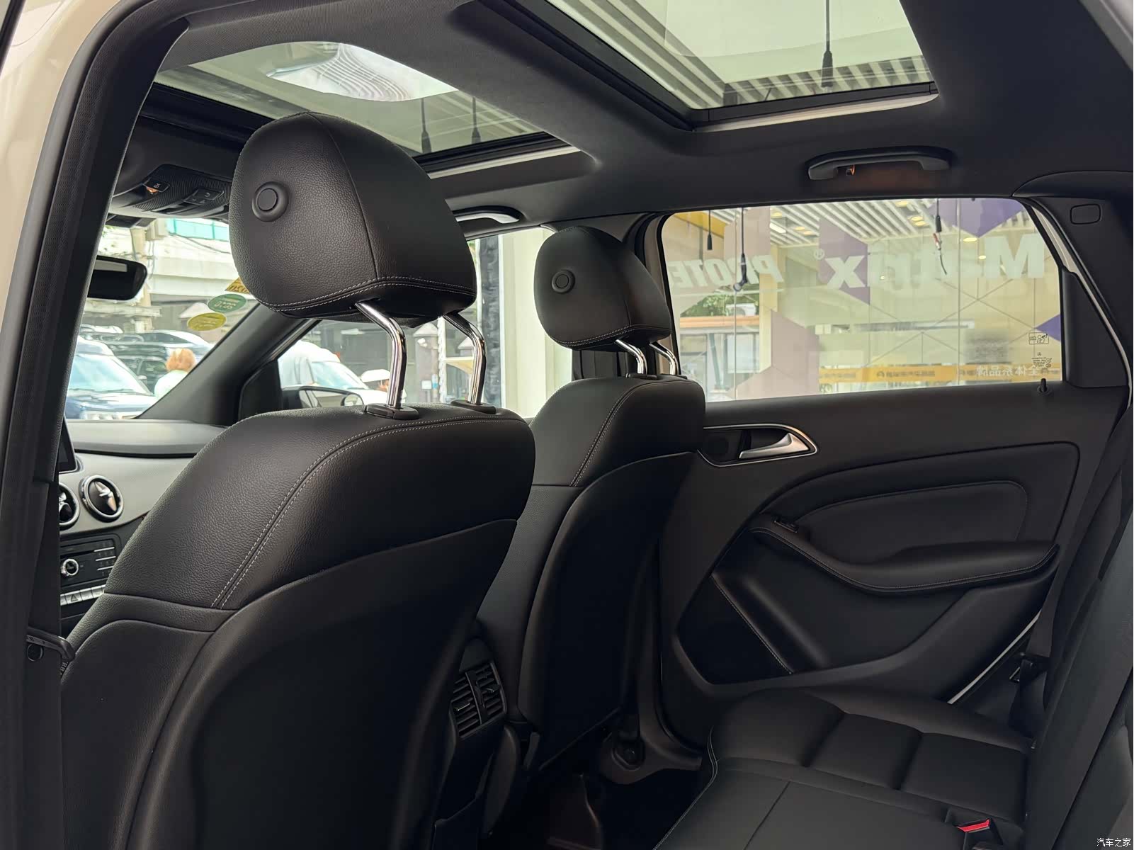 Mercedes-Benz B-Class, 2016 10