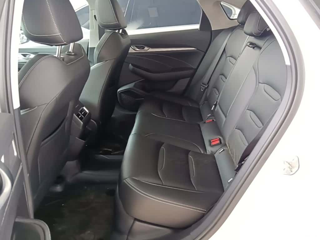 Geely Preface, 2022 17