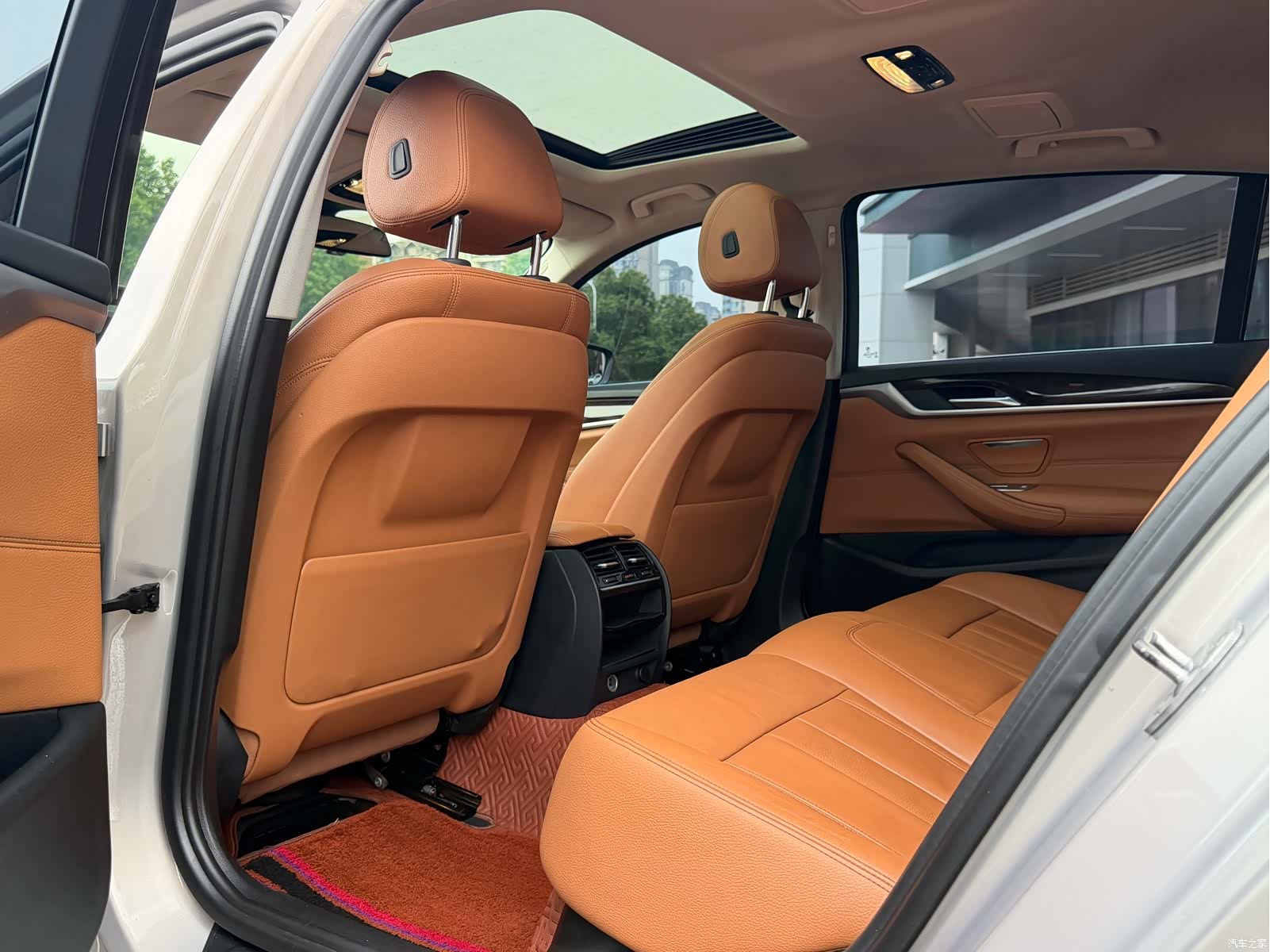 BMW 5 Series, 2018 9