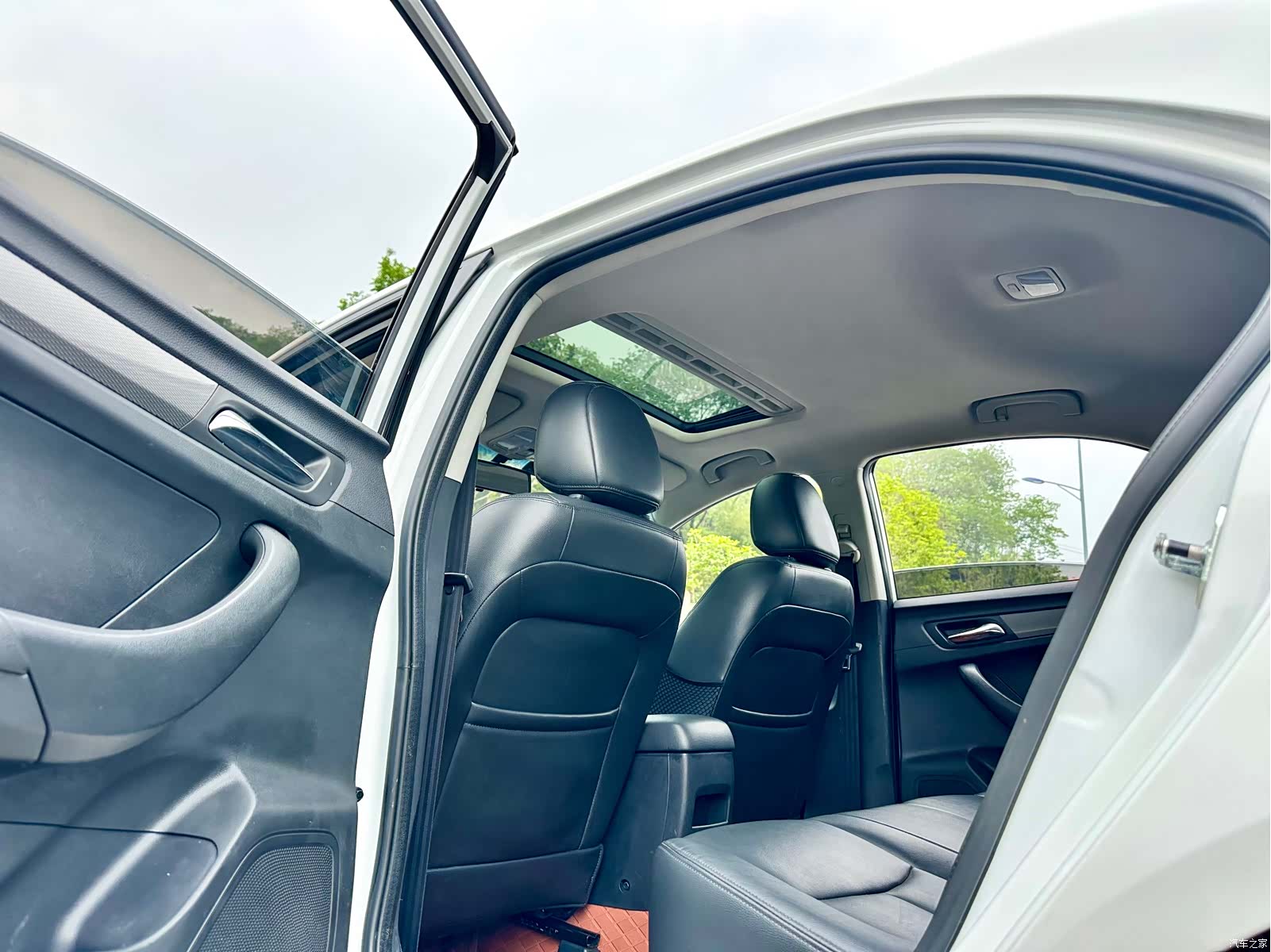 Roewe 360, 2016 25