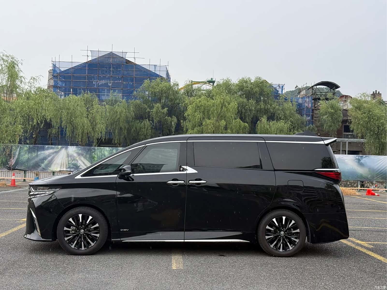 Toyota Vellfire, 2023 6