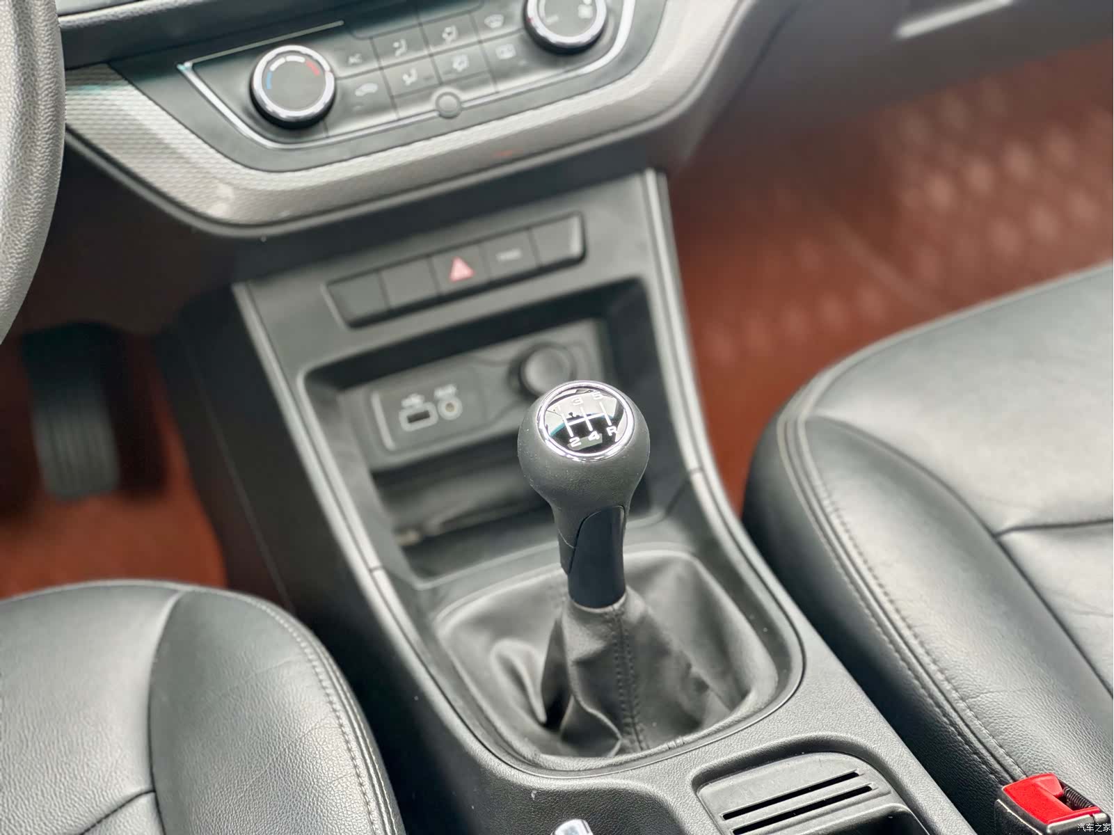 Roewe 360, 2016 32