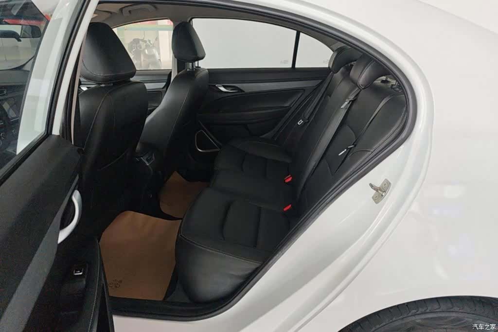 Geely Emgrand, 2021 11