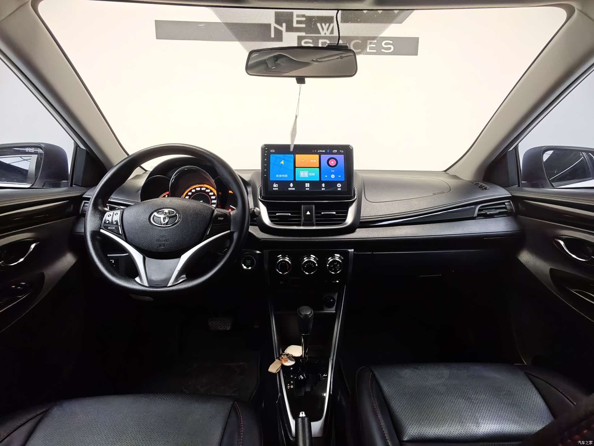 Toyota YARiS L, 2023 16