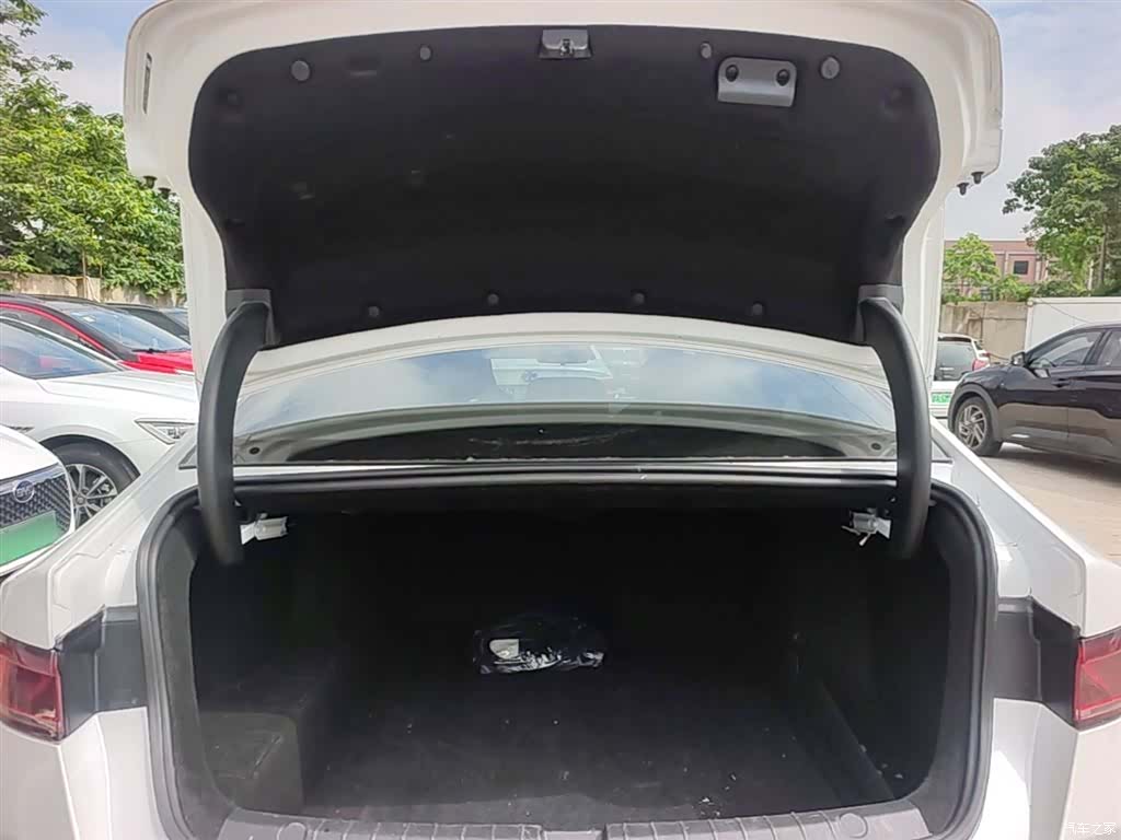 BYD Qin, 2024 10