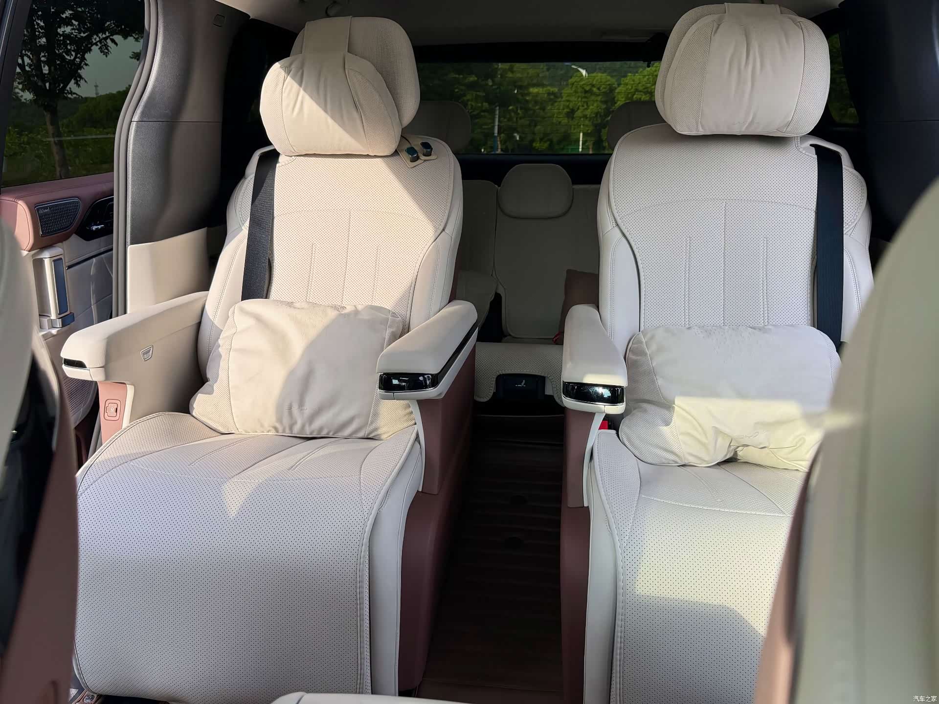 BYD Xia, 2025 14
