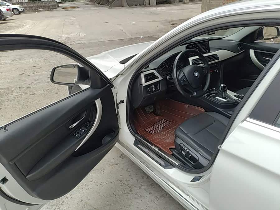 BMW 3 Series 2015, фото 16
