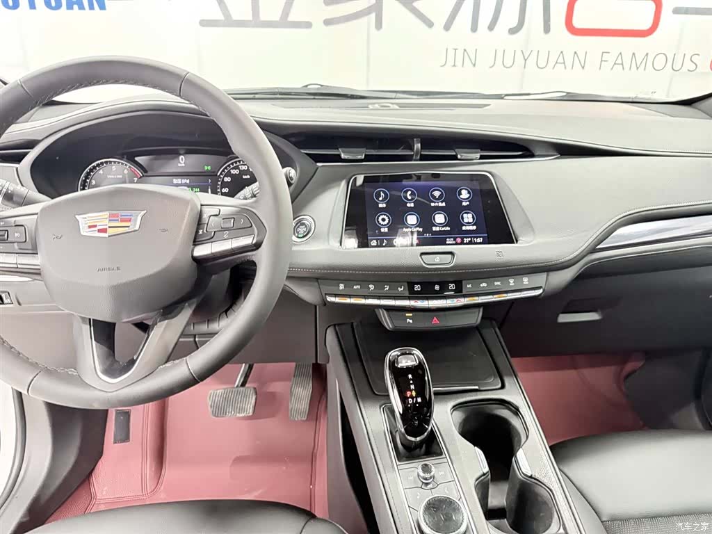 Cadillac XT4, 2021 12