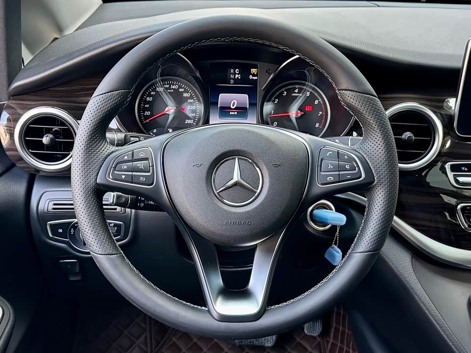 Mercedes-Benz V-class Mercedes-Benz V-class