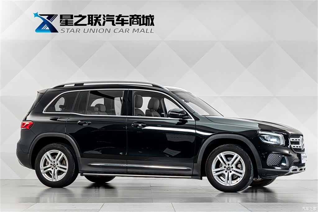 Mercedes-Benz GLB, 2023 все фото