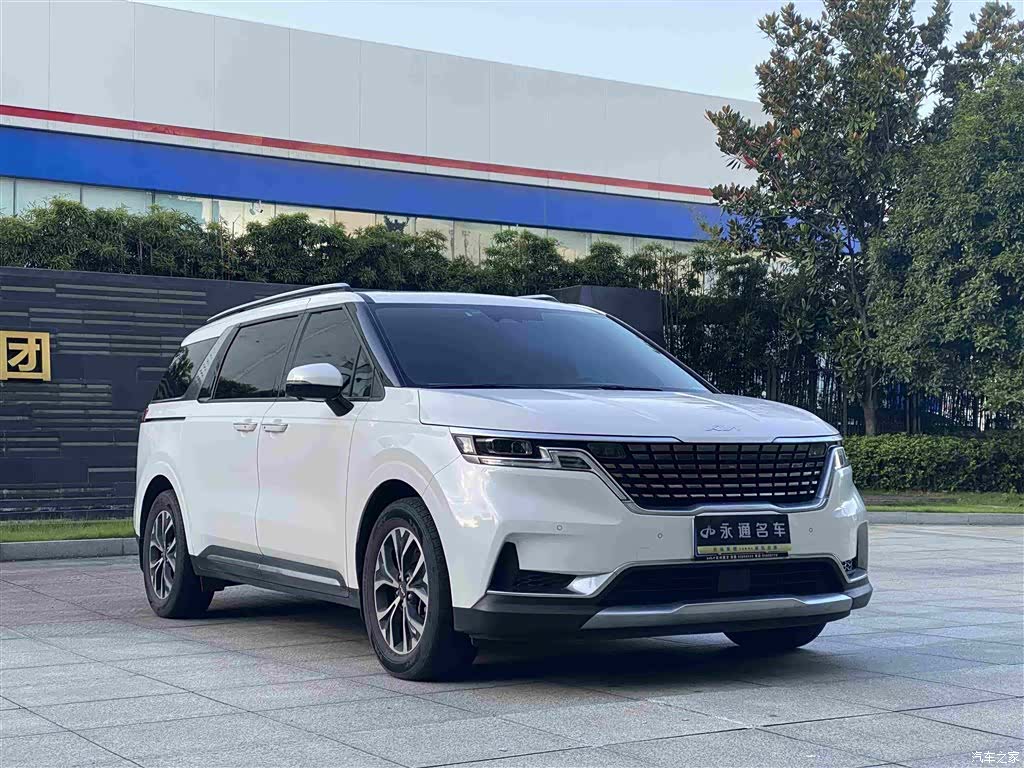 Kia Carnival, 2023 3
