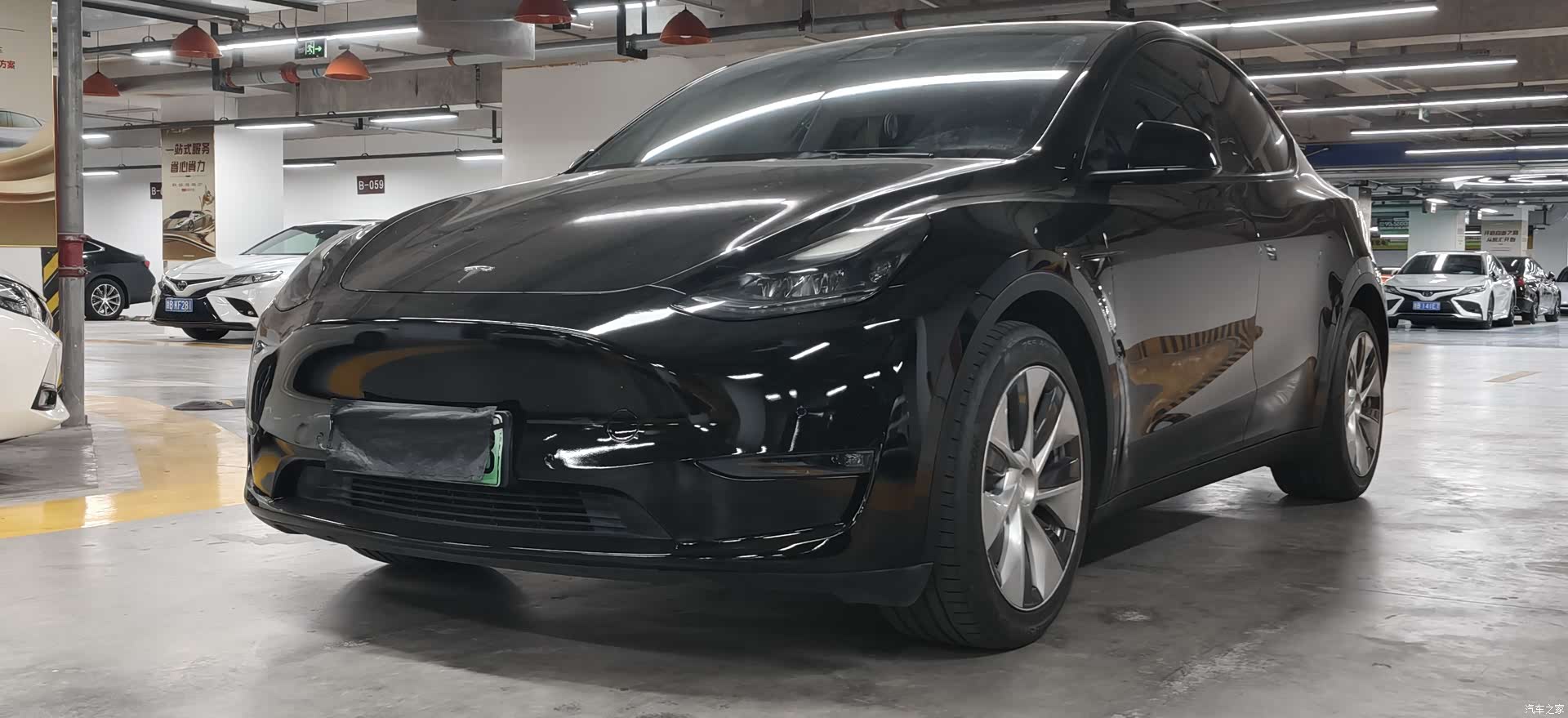 Tesla Model Y, 2021 1