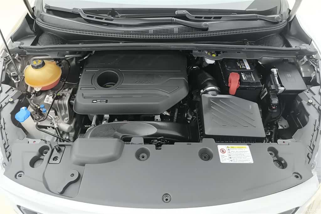 Geely Emgrand, 2021 10