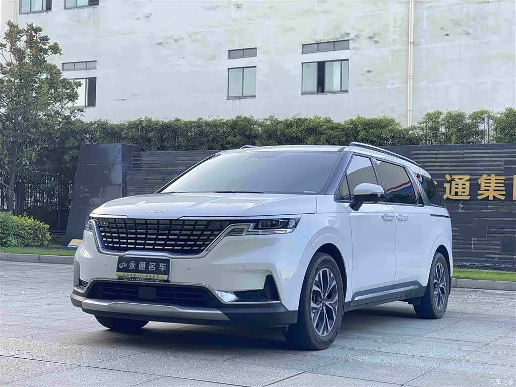Kia Carnival, 2023 1