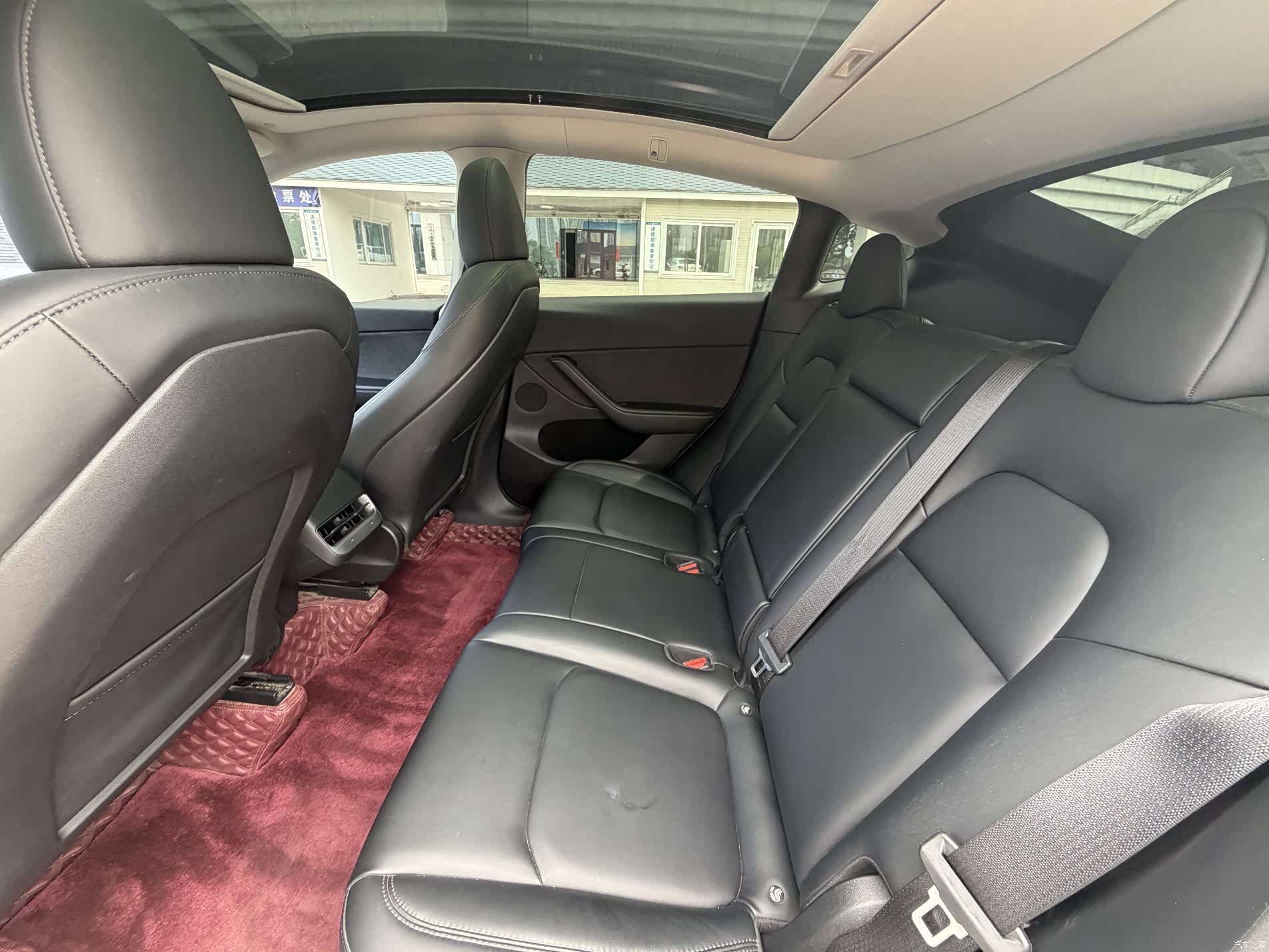 Tesla Model Y, 2023 6