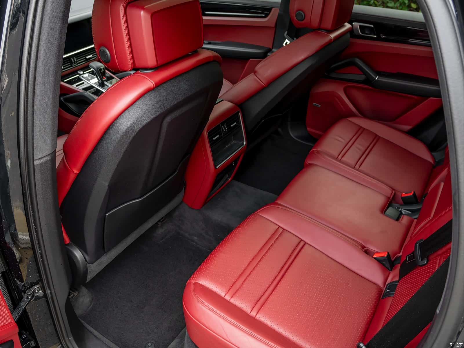 Porsche Cayenne, 2021 10