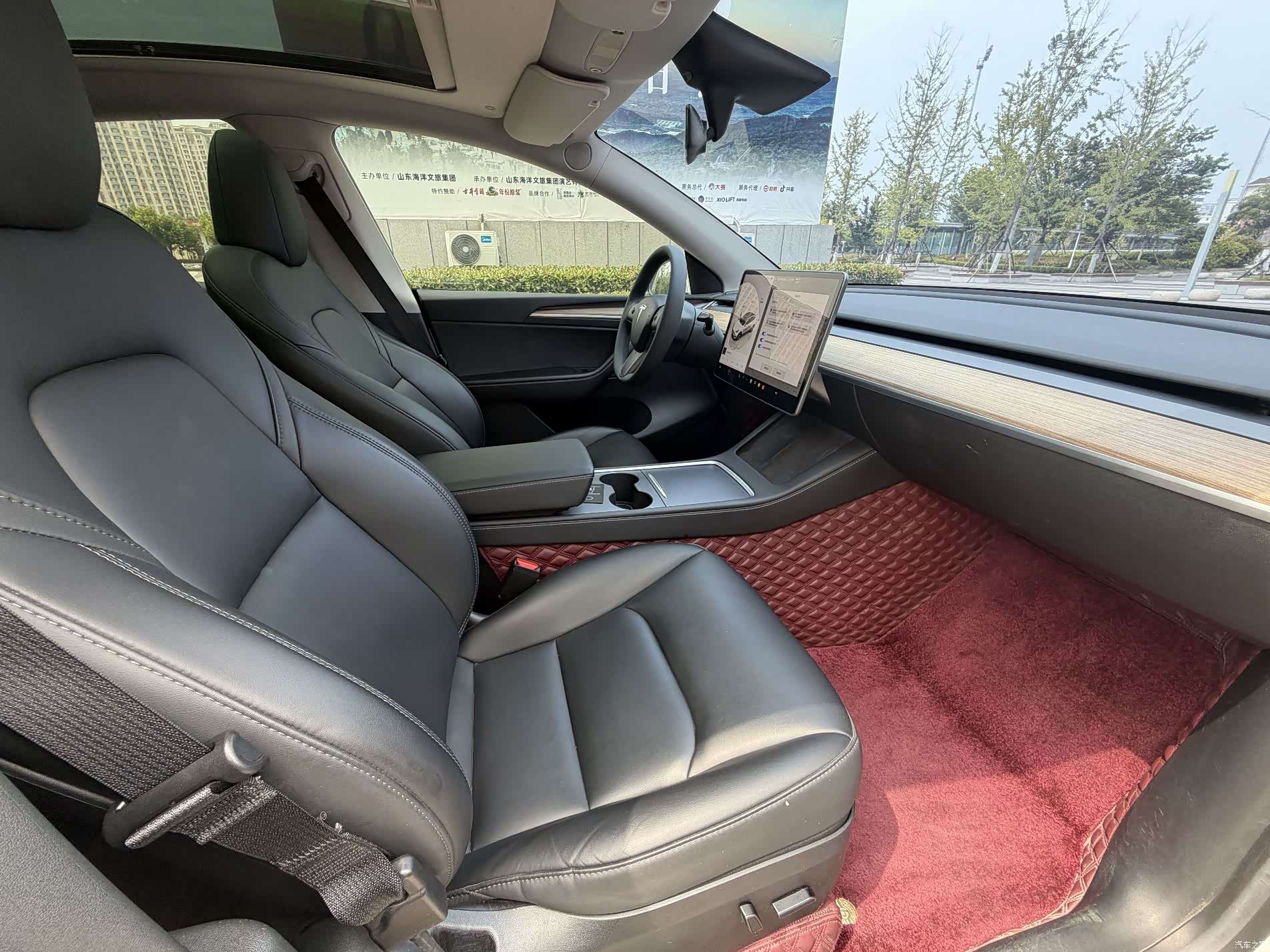 Tesla Model Y, 2023 все фото