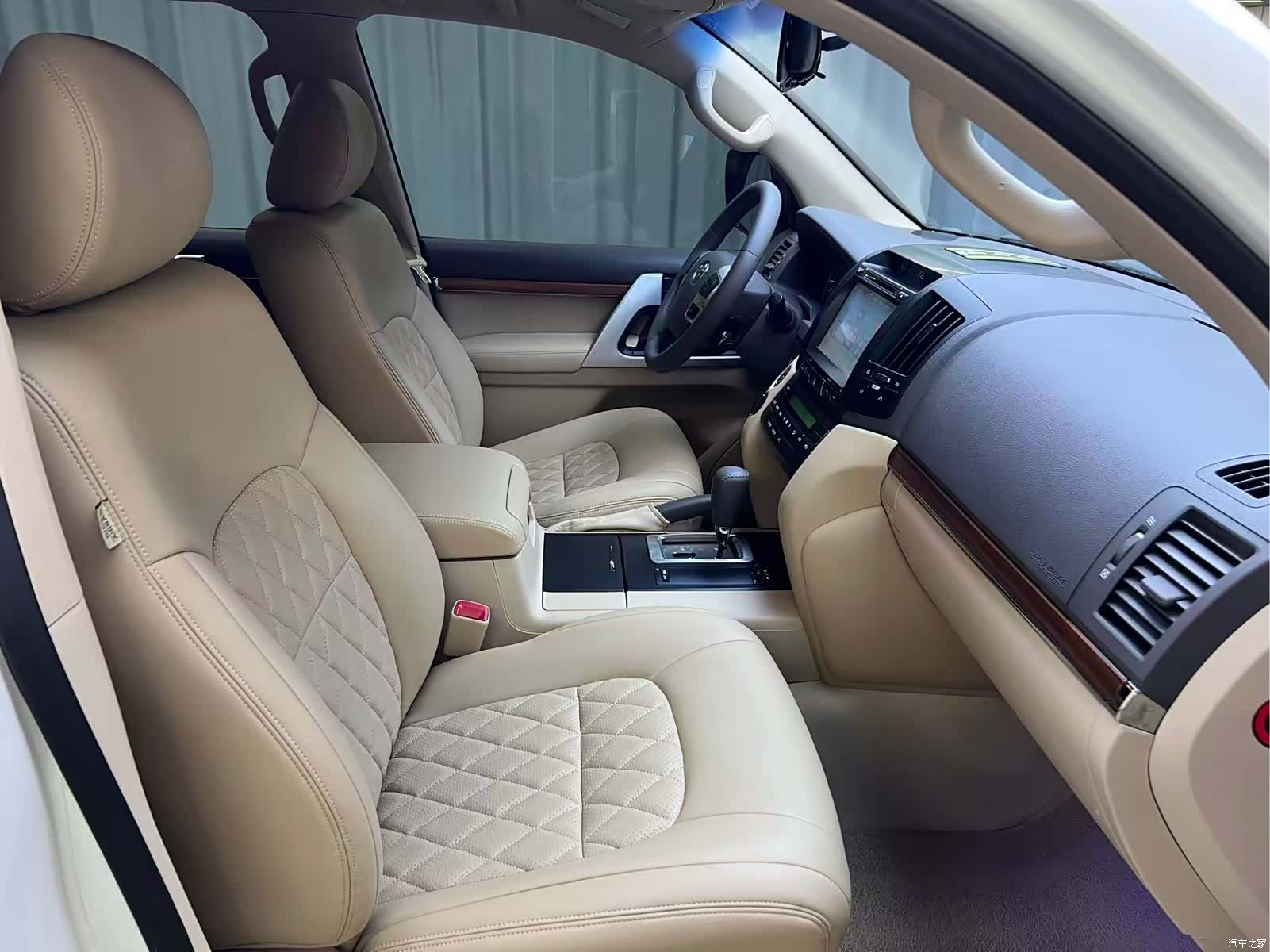 Toyota Land Cruiser, 2015 15