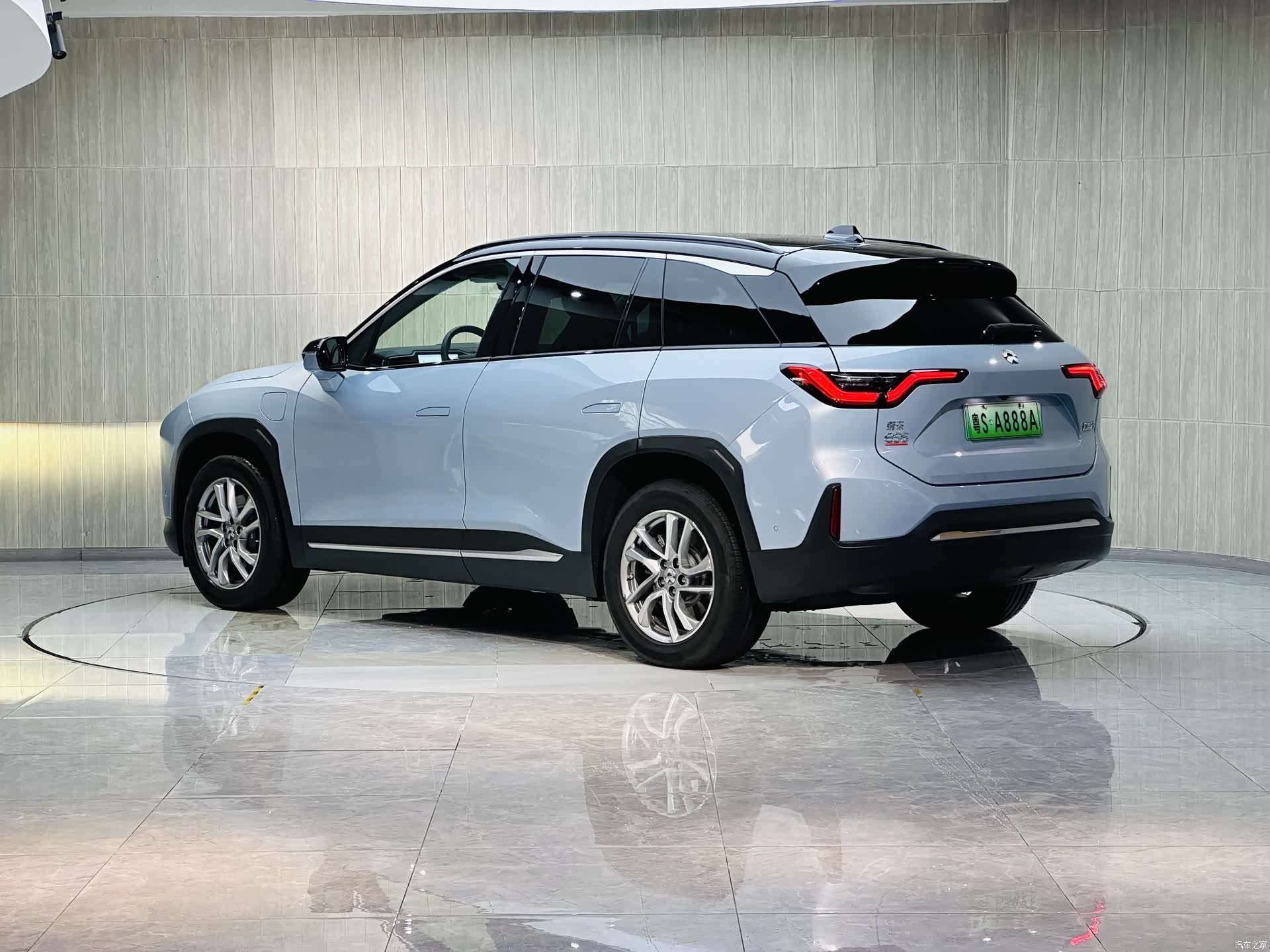 NIO ES6, 2022 4
