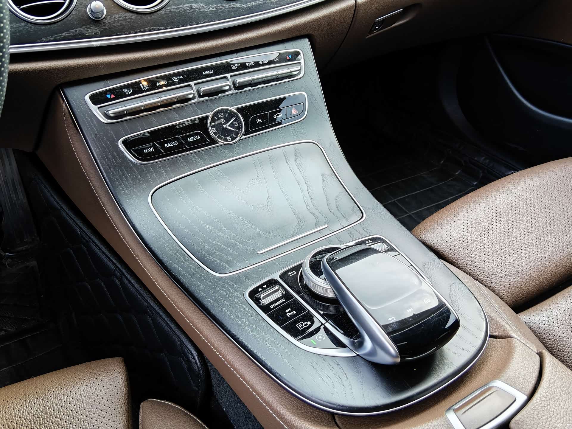 Mercedes-Benz E-Class, 2018 9