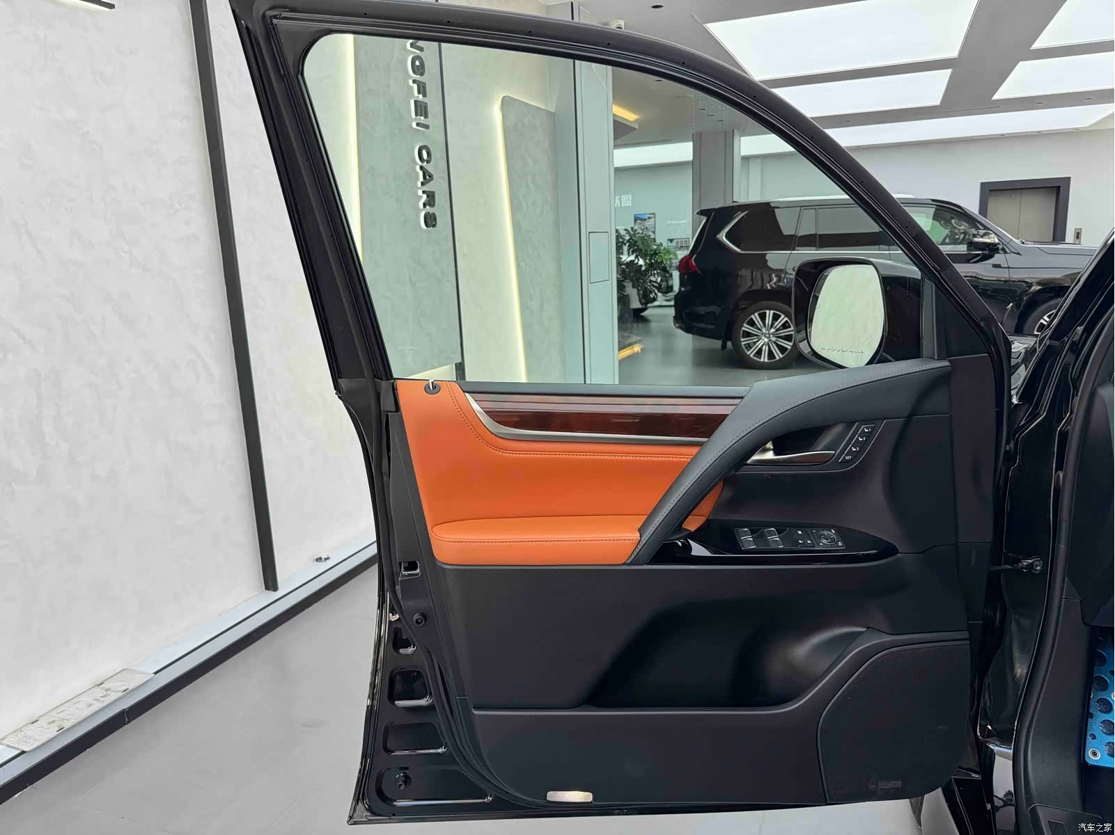 Lexus LX, 2019 все фото