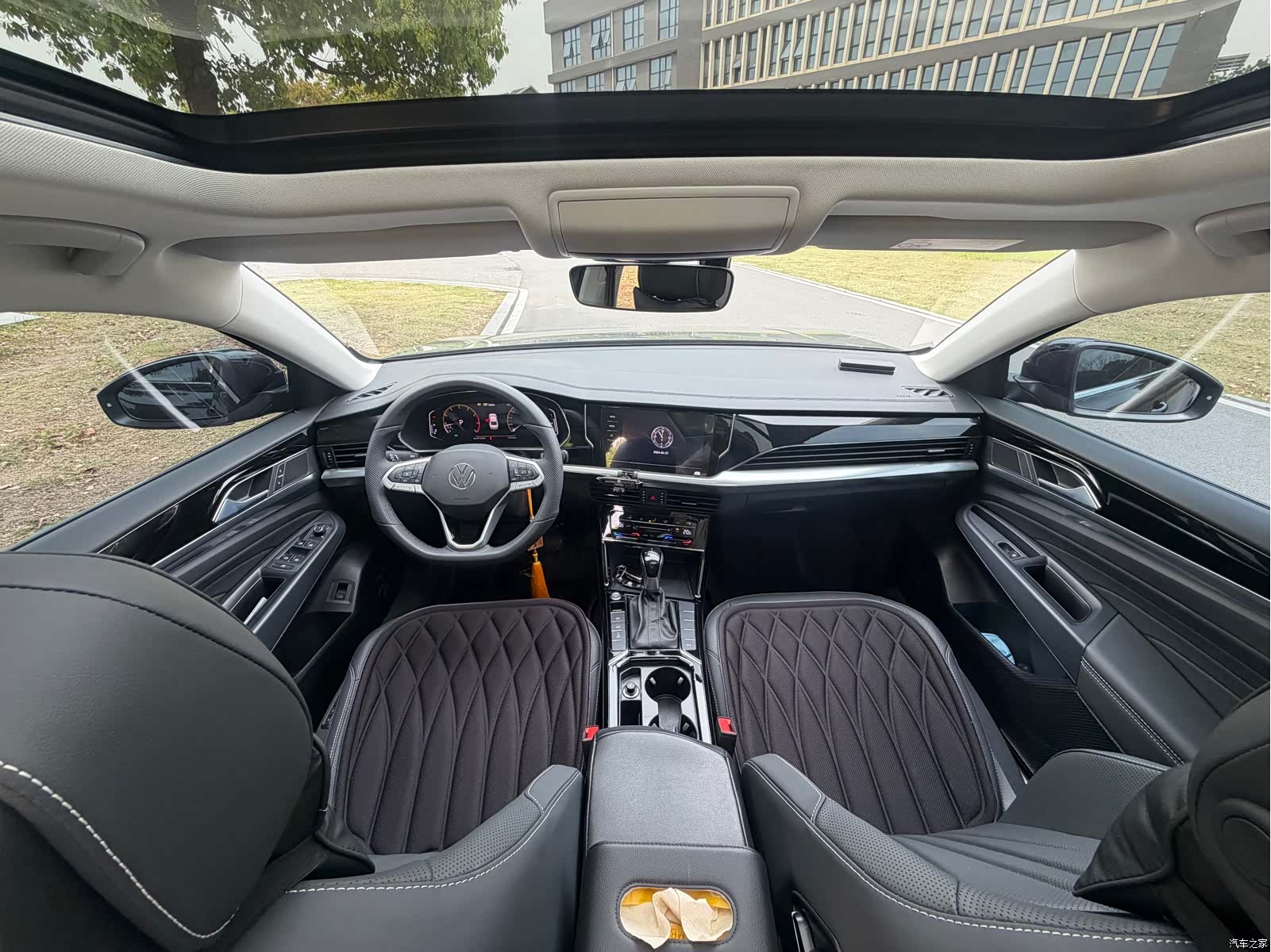 Volkswagen Passat, 2025 19