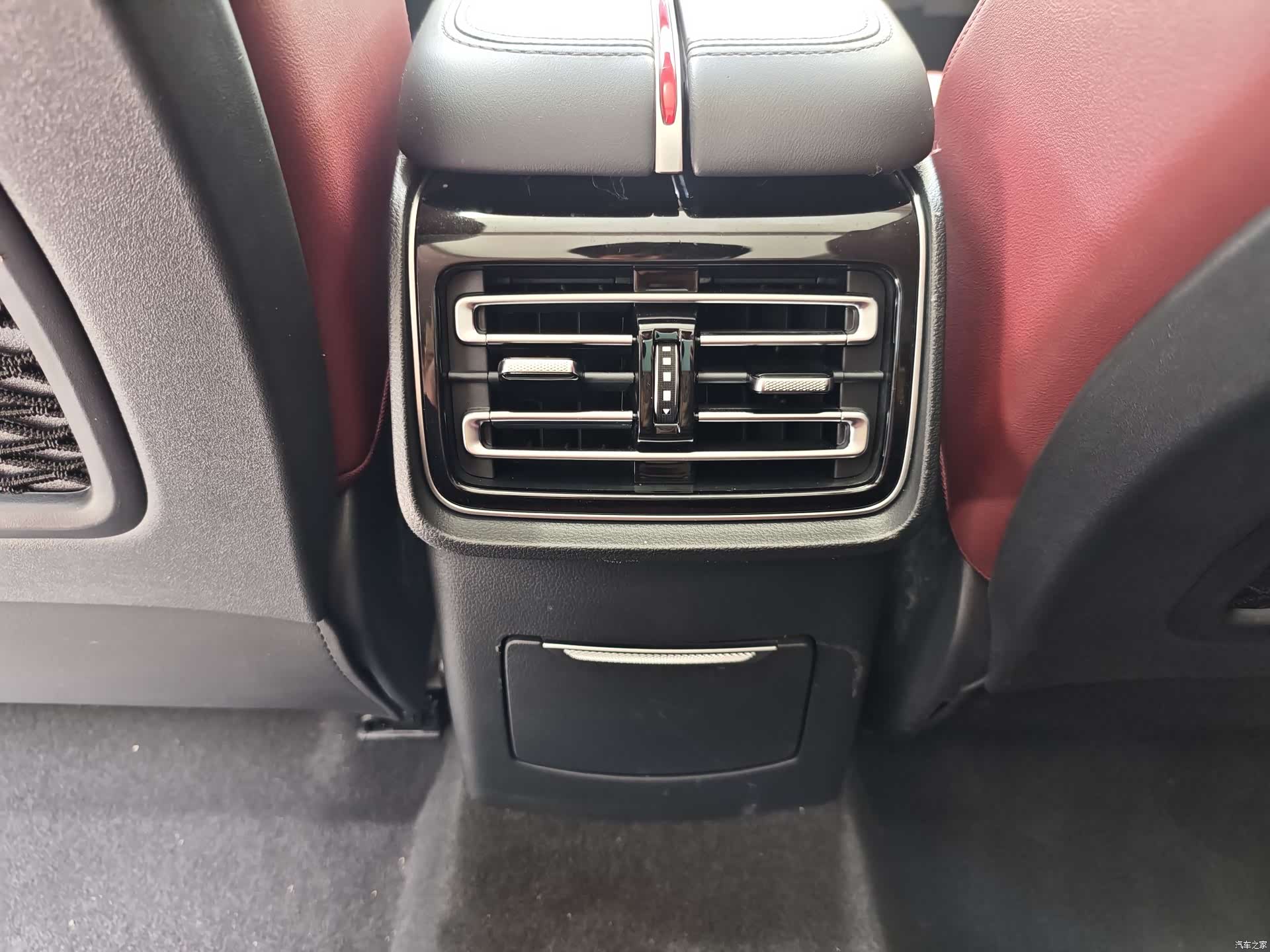 Hongqi HS5, 2025 7