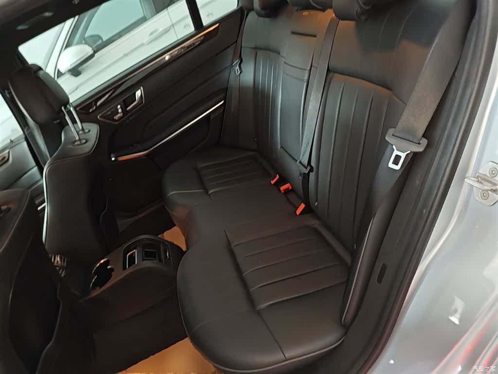 Mercedes-Benz E-Class, 2015 17