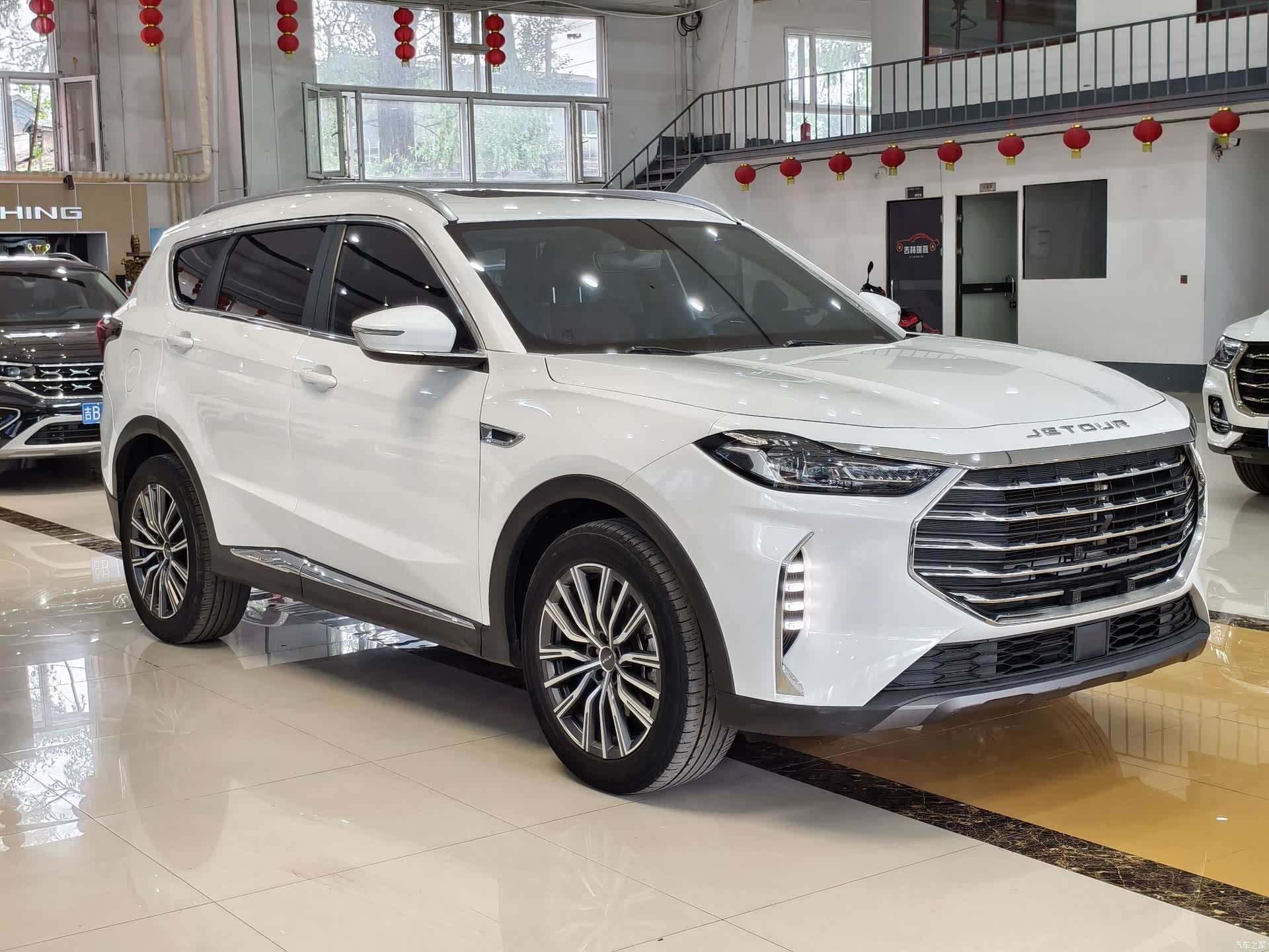 Jetour X70, 2023 2